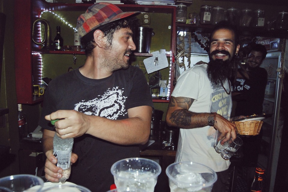 Ο Τάσος και ο Χρήστος, ιδιοκτήτες του Mumm-Ra