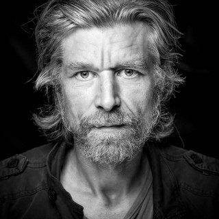 Ένα αδυσώπητο έπος της ασημαντότητας