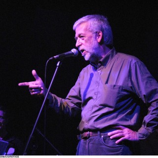 «…. αν μπορούσα να φάω μια ιδέα / θα είχα κάνει την επανάστασή μου»