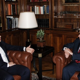 Τσίπρας σε Παυλόπουλο: Αύριο θα κατεθέσουμε τις προτάσεις μας για έναν έντιμο συμβιβασμό