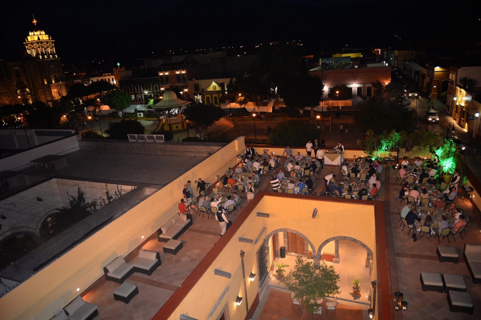 17972745004_7ae5b69197_k