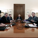 6 φωτογραφίες από τη σύσκεψη των πολιτικών αρχηγών