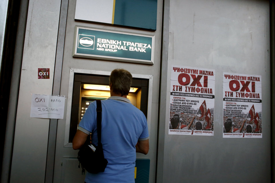 Και όλα αυτά, με φόντο τα capital controls και ορίζοντα το bail-in.