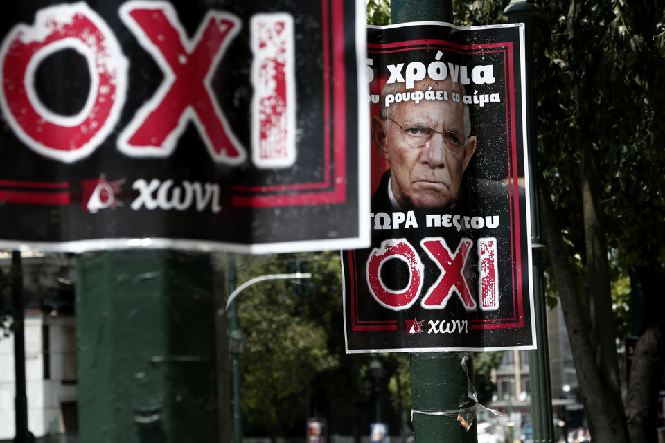 Ο Βόλφγκανγκ Σόιμπλε αποτελεί την ενσάρκωση των πολιτικών λιτότητας που εφαρμόστηκαν τα χρόνια των μνημονίων στην Ελλάδα. Έγινε, για κάποιους, το σήμα κατατεθέν του «ΟΧΙ» στο δημοψήφισμα της 5ης Ιουλίου.