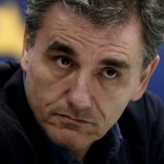 Το βράδυ της Κυριακής θα συναντηθούν στο Παρίσι οι Ε. Τσακαλώτος και Μ. Σαπέν