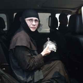 Εκκενώνεται το Μοναστήρι του Καρέα