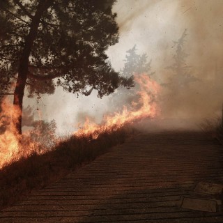 Συνεχίζεται με αμείωτη ένταση η μεγάλη πυρκαγιά στη Λέσβο