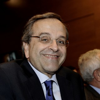 «Ο πρωθυπουργός επιδιώκει να αλλάξει τον ιστορικό προσανατολισμό της χώρας, ώστε να επιζήσει το κόμμα του»