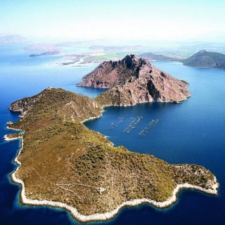 Αυτά είναι τα έντεκα φθηνότερα νησιά για να αγοράσετε στην Ελλάδα