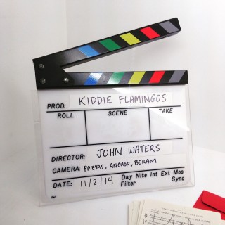 Boυτιά στο εικαστικό σύμπαν του John Waters