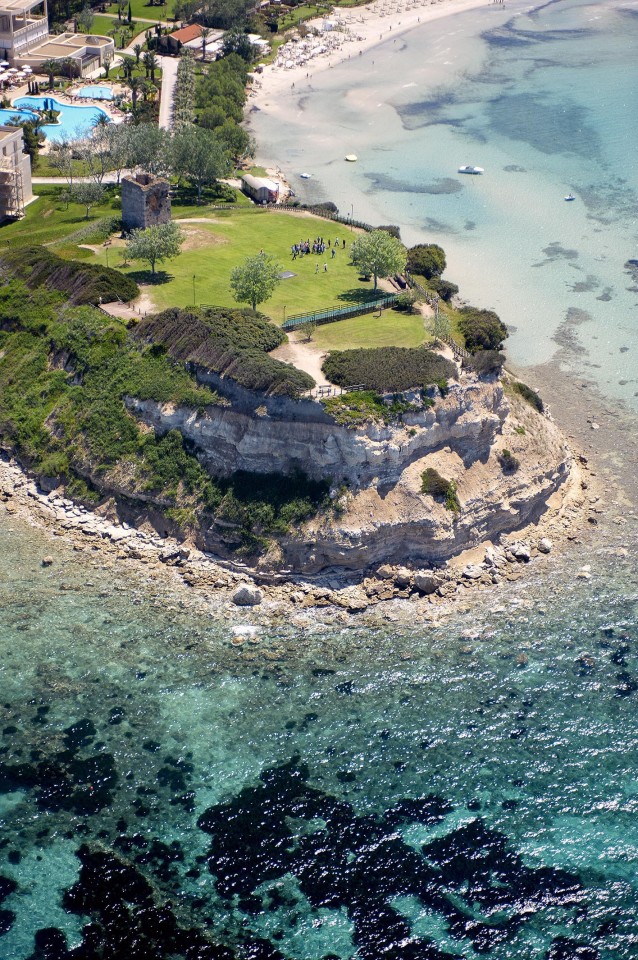 PREFECTURE OF HALKIDIKI _HAL6600