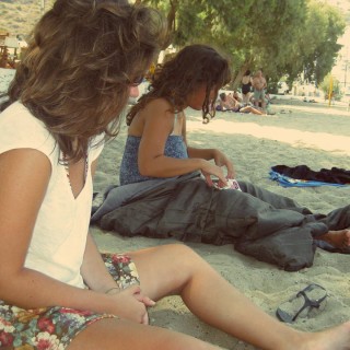 «Εγώ κι Εσύ, Εσύ κι Εγώ, Μόνες σε Ένα Νησί»