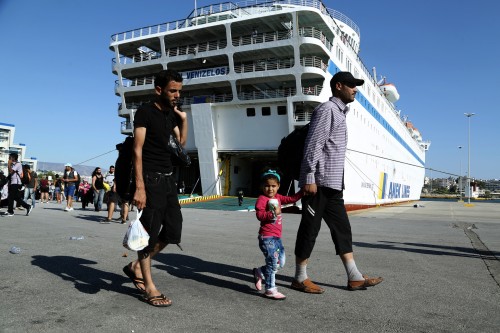 Από τη Λέσβο στη νότια πόλη Οσμανίγιε θα μεταφερθούν οι Σύροι πρόσφυγες, δήλωσε ο υπουργός Ευρωπαϊκών Υποθέσεων Βολκάν Μποζκίρ