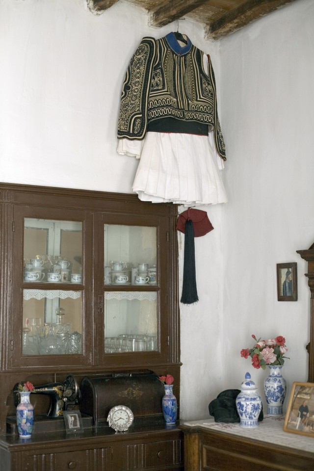 Εσωτερικό σπιτιού στην Απείρανθο. 