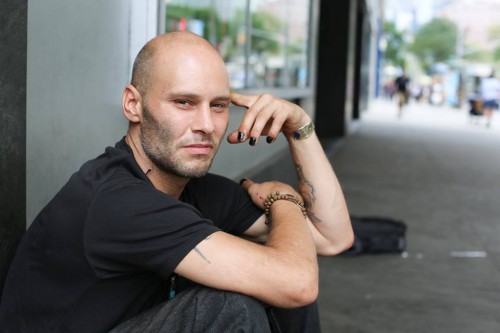 Η συγκλονιστική ιστορία ενός άστεγου από το project Humans of New York έχει συγκινήσει όλο τον κόσμο