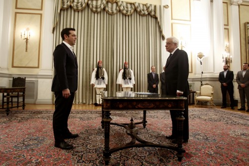 Ο Τσίπρας ορκίζεται για δεύτερη φορά Πρωθυπουργός μέσα σ’ ένα χρόνο