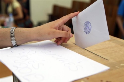 Σε ποιο κόμμα ποντάρουν οι Έλληνες τα λεφτά τους ότι θα κερδίσει τις εκλογές;