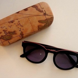 Καινούργια, οικονομικά και στιλάτα γυαλιά με ένα κλικ