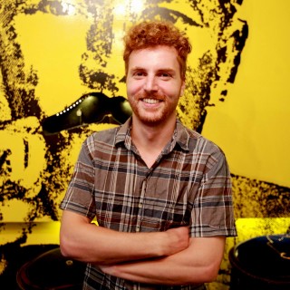 O Paul Sarz βολτάρει στην σκοτεινή πλευρά του φεγγαριού