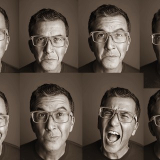 Τα βράδια ο Κωστής Ζαφειράκης κάνει υπνοθεραπεία με cartoons στο youtube