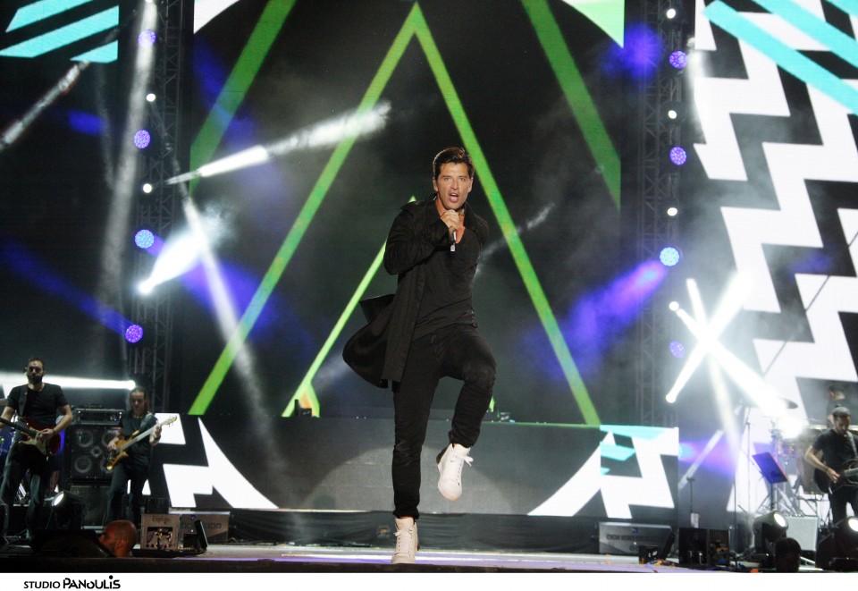 Sakis Rouvas On Stage