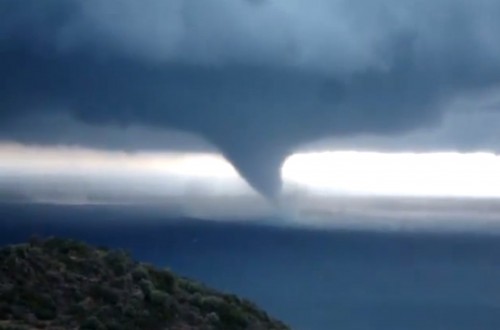 Ένα εντυπωσιακό video: Υδροστρόβιλος στα Μέθανα