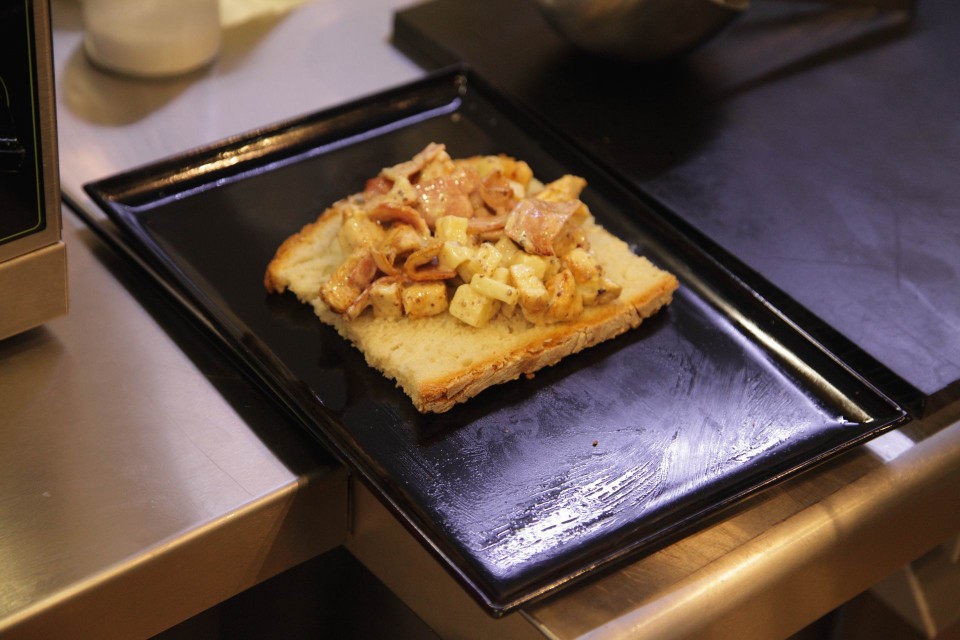 Κοτόπουλο με bacon.