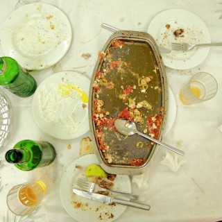 «Η τελευταία μπουκιά/γουλιά είναι η δύναμή σου». Τότε γιατί μου την παίρνεις αγαπημένε μου σερβιτόρε;