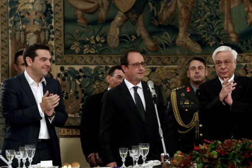 Ολάντ: «Η Γαλλία θα είναι στο πλευρό σας για να βοηθήσει στις αναγκαίες και απαραίτητες μεταρρυθμίσεις»