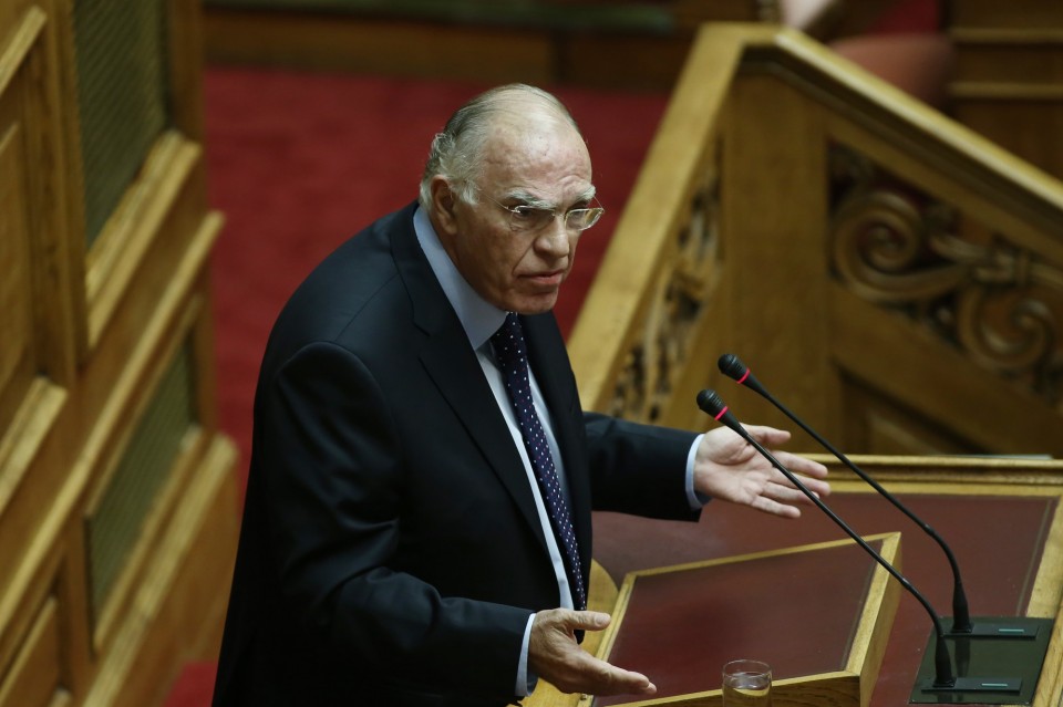 Confidence vote for the government / ØÞöïò åìðéóôïóýíçò ðñïò ôçí