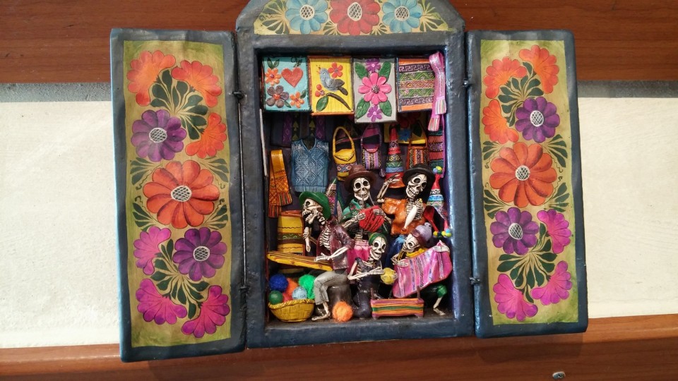 Ένα θανατερά χαρούμενο σουβενίρ. 