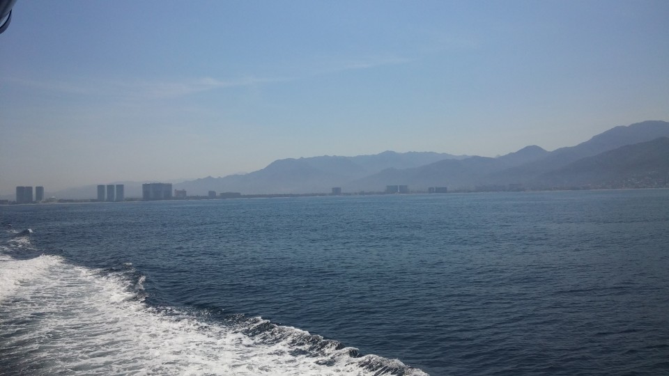 Στον Ειρηνικό! Mακριά φαίνεται το Puerto Vajajrta. 