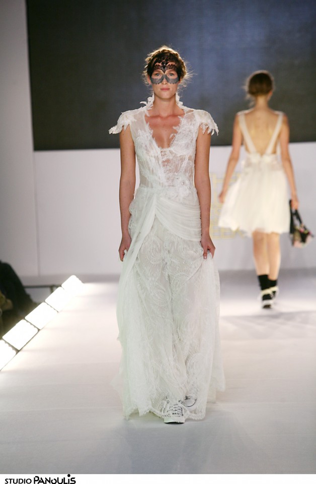 15ç Athens Xclusive Designers Week / ËáìðåñÞ Ýíáñîç ãéá ôçí åâäïìÜäá ìüäáò ôçò ÁèÞíáò ìå äçìéïõñãßåò õøçëÞò áéóèçôéêÞò ÅëëÞíùí êáé îÝíùí ó÷åäéáóôþí ìüäáò (ÄÔ)