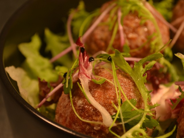 Το ROCK & BALLS γίνεται καλύτερο με νέους σεφ και ανανεωμένο μενού