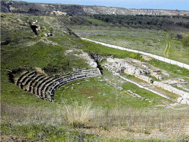 Η «άγνωστη» αρχαία Σικυώνα που μπορεί να συγκριθεί με την Επίδαυρο