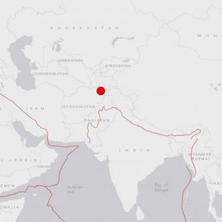 Τραγικός ο απολογισμός από το σεισμό στην Ασία