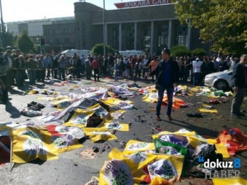 Πλησιάζουν τους 100 οι νεκροί στην Τουρκία