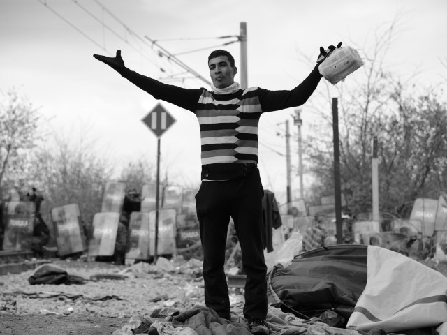 Ειδομένη: 14 φωτογραφίες από τα χθεσινά επεισόδια