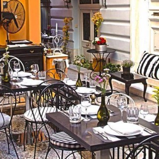 Η Popaganda σας κάνει δώρο δύο γεύματα στο εστιατόριο 2Μαζί στην Πλάκα