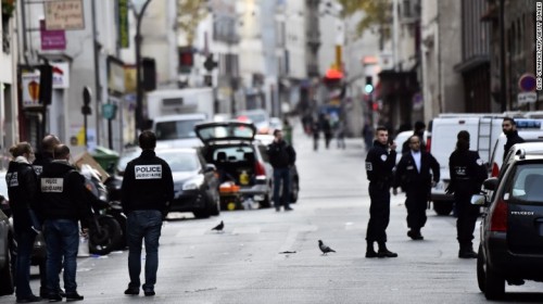 Μακελειό στο Παρίσι: Εντοπίστηκε και δεύτερο αυτοκίνητο που χρησιμοποίησαν οι τρομοκράτες