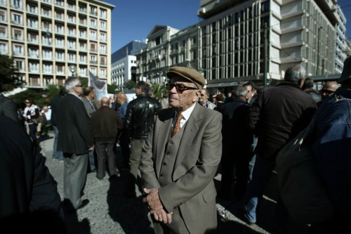 Σε εξέλιξη παναττικό συλλαλητήριο συνταξιούχων στο κέντρο της Αθήνας
