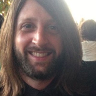 Damon Albarn, Black Keys, Smashing Pumpkins κ.α. αποτίουν φόρο τιμής στον Nick Alexander