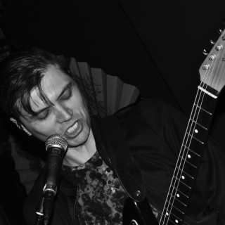 Το νέο hot event της πόλης είναι βουτηγμένο στα 80’s