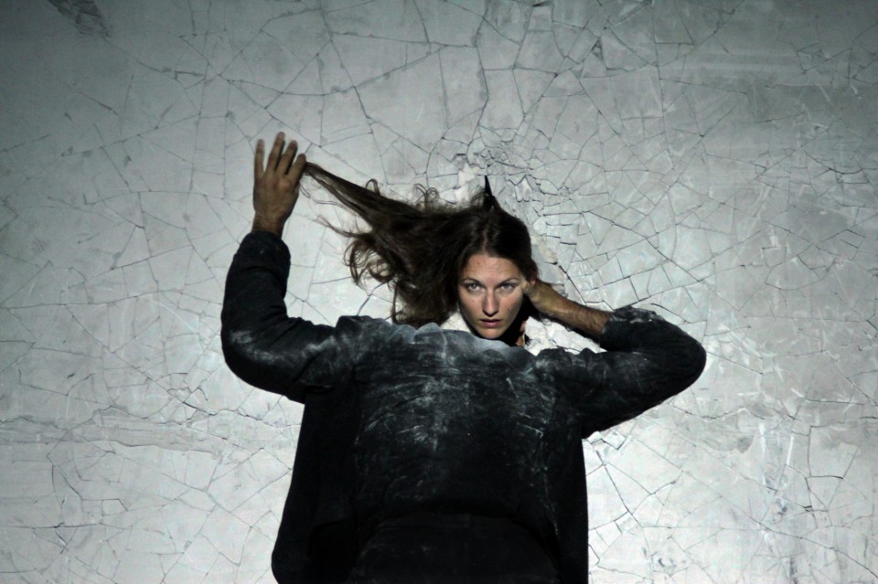 Still Life, Φ: Νύσος Βασιλόπουλος