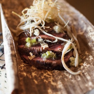 Και όμως υπάρχει τρόπος για να φας οικονομικά στο κορυφαίο γιαπωνέζικο της πόλης