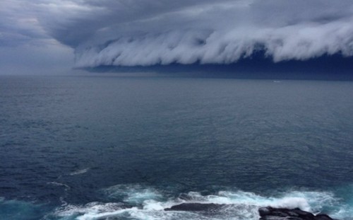 Σύννεφο «τσουνάμι» στο Σίδνεϊ