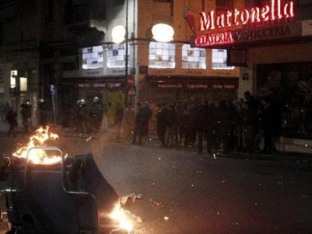 Σε πλήρη εξέλιξη η επιχείρηση της Αστυνομίας για την αντιμετώπιση του «συνεδρίου των χούλιγκανς» που συμβαίνει αυτές τις μέρες στην Αθήνα