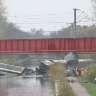 Δέκα νεκροί από εκτροχιασμό τρένου υψηλής ταχύτητας στο Στρασβούργο