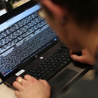 Εντοπίσθηκαν δύο σοβαρά κενά ασφαλείας σχεδόν σε όλους τους επεξεργαστές των υπολογιστών και κινητών του κόσμου