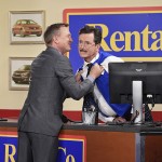 O Daniel Craig παρωδεί τον James Bond σε ένα ξεκαρδιστικό video